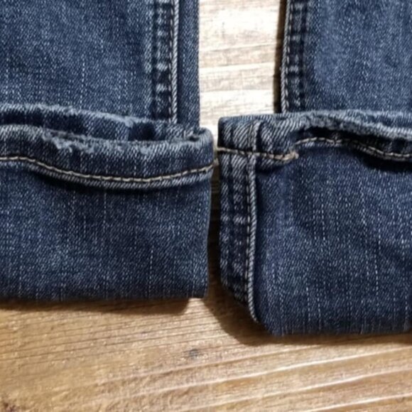 Silver Jeans Women's Denim Elyse Straight size 26 Factory Distressed Casual - Picture 8 of 11